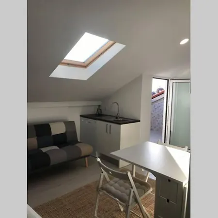 Cozy With A Terrace In The Heart Apartment